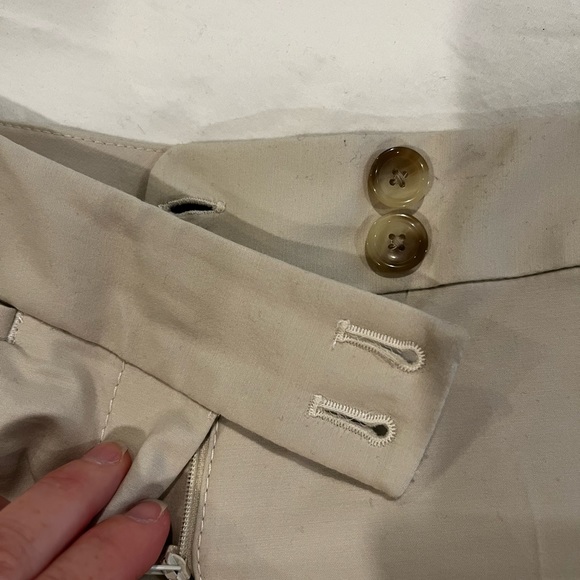 Shorts - Picture 3 of 5